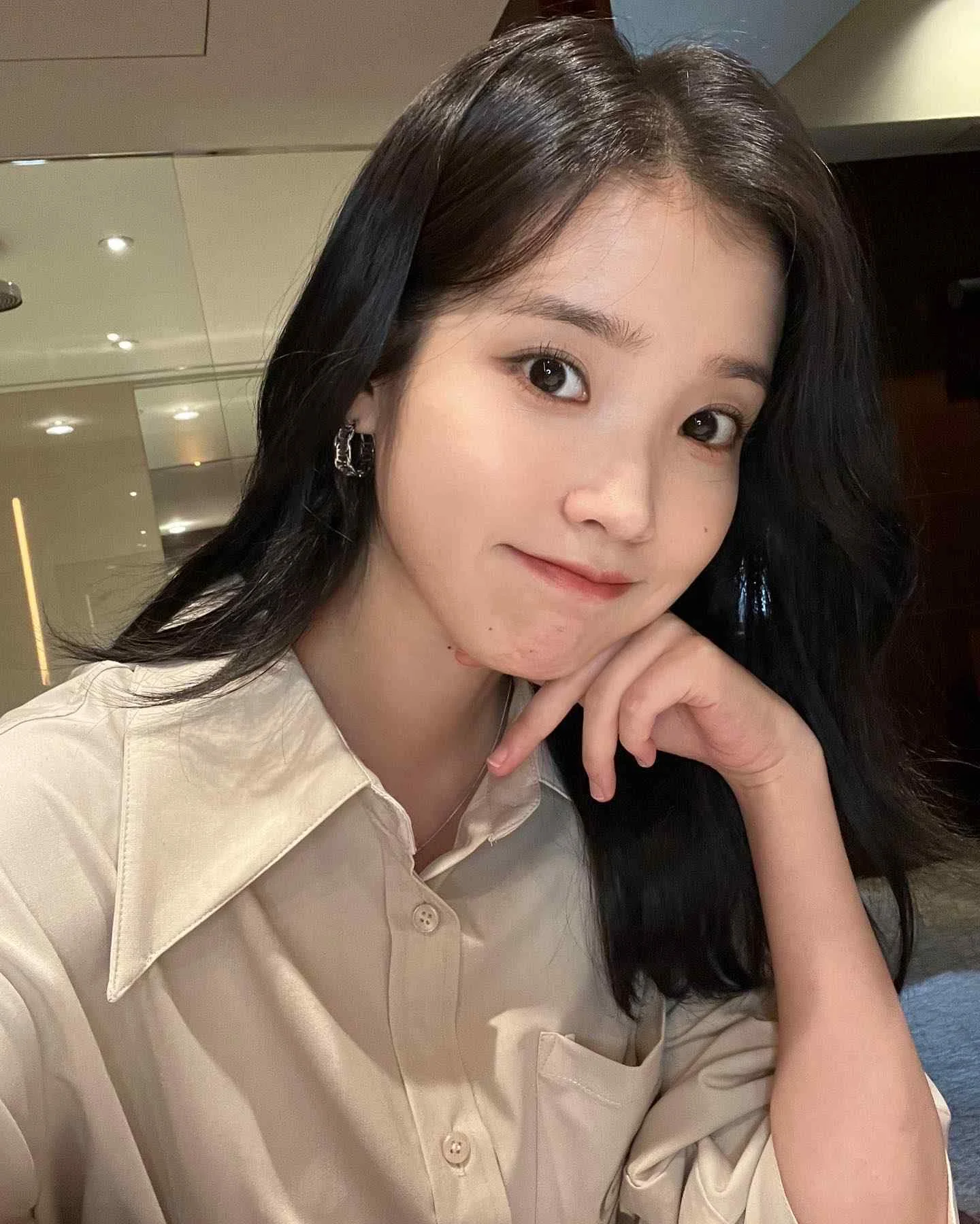 IU - iu-hot-38.webp